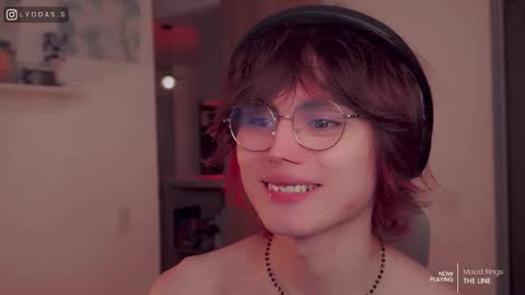 Lyodass online show from March 26, 1:21 am