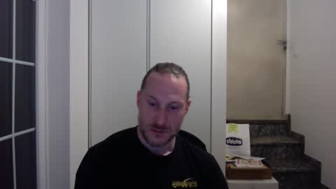 Snapshot of m4rduk81 chatting on March 5, 5:29 pm m4rduk online show from March 5, 5:29 pm