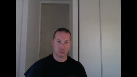 Snapshot of m4rduk81 chatting on October 5, 5:44 am m4rduk online show from October 5, 5:44 am