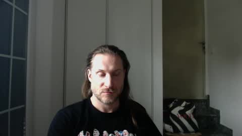 Snapshot of m4rduk81 chatting on March 9, 2:21 pm m4rduk online show from March 9, 2:21 pm