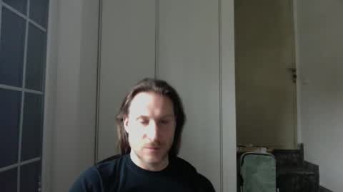 Snapshot of m4rduk81 chatting on February 19, 8:44 am m4rduk online show from February 19, 8:44 am