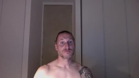 Snapshot of m4rduk81 chatting on October 23, 7:39 pm m4rduk online show from October 23, 7:39 pm