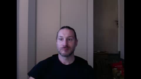 Snapshot of m4rduk81 chatting on January 3, 7:06 am m4rduk online show from January 3, 7:06 am