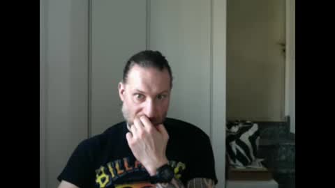 Snapshot of m4rduk81 chatting on March 8, 12:28 pm m4rduk online show from March 8, 12:28 pm