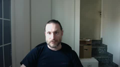 Snapshot of m4rduk81 chatting on February 4, 2:53 pm m4rduk online show from February 4, 2:53 pm