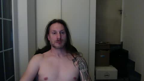 Snapshot of m4rduk81 chatting on January 7, 11:03 pm m4rduk online show from January 7, 11:03 pm