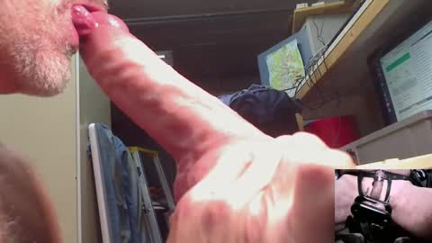 Snapshot of m_grizzly_65 chatting on October 5, 3:16 pm m_grizzly_65 online show from October 5, 3:16 pm