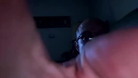 mac402992 online show from January 19, 5:21 am