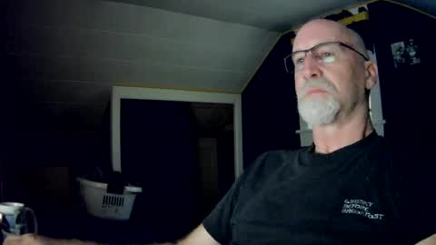 mac8181 online show from August 8, 10:11 am