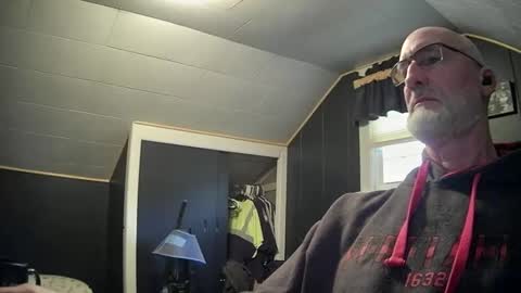 mac8181 online show from March 9, 11:58 am