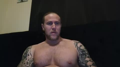 Snapshot of mac_drew chatting on December 25, 1:53 am mac_drew online show from December 25, 1:53 am