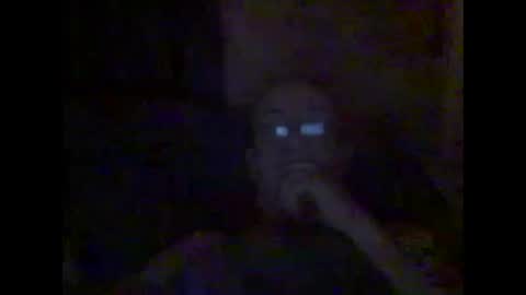 Snapshot of macbewdekan25 chatting on February 22, 11:13 am macbewdekan25 online show from February 22, 11:13 am