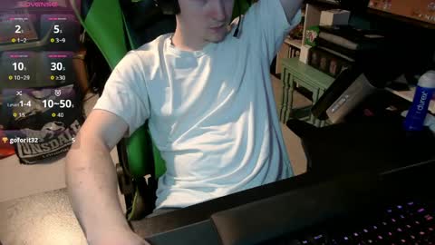 macgargan69 online show from March 24, 6:13 pm