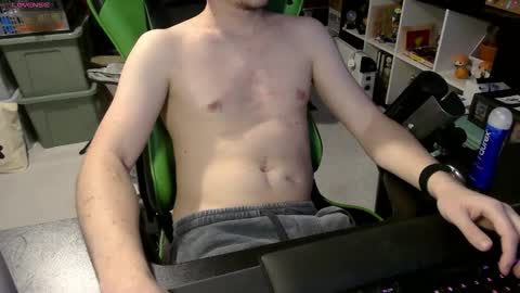 macgargan69 online show from March 3, 6:48 pm