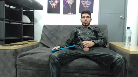 instagram mackdanielsx online show from September 18, 10:45 pm