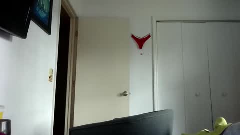 mackdocc001 online show from January 5, 5:27 pm