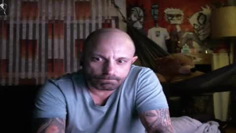 Manuel online show from November 21, 11:15 pm