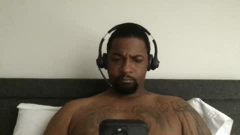 madehersquirt2 online show from December 16, 6:37 pm