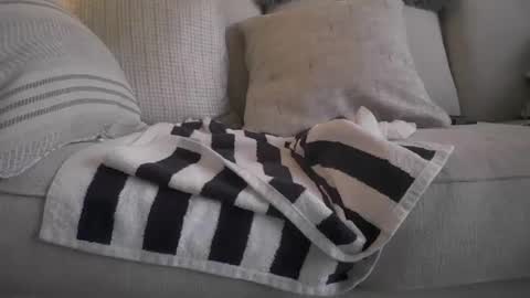 madryan77 online show from December 22, 9:12 pm