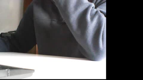 Maestrojedi0 online show from February 24, 8:06 am