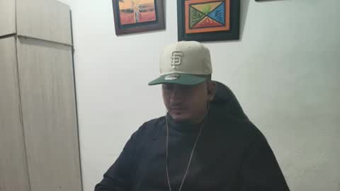 magic_milk23 online show from October 19, 5:45 am