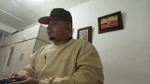 magic_milk23 online show from September 28, 4:10 am