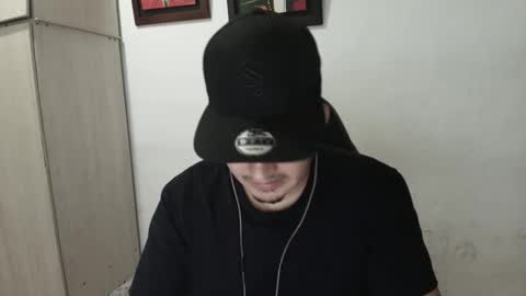 magic_milk23 online show from October 1, 3:10 am