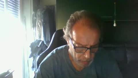 Snapshot of magicomerlino63 chatting on October 1, 2:21 pm magicomerlino63 online show from October 1, 2:21 pm