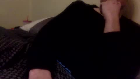 Snapshot of magictongue88 chatting on December 22, 3:33 am magictongue88 online show from December 22, 3:33 am