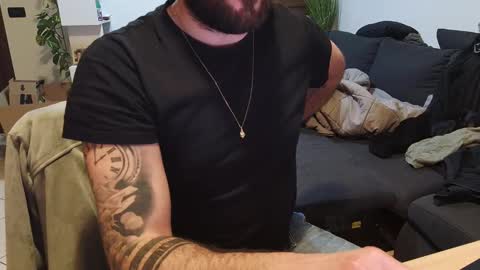 maialinofriuli online show from January 13, 5:39 pm