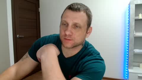 malchyshka online show from February 13, 8:25 pm