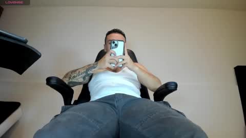 Snapshot of male_pussy chatting on March 9, 5:39 pm ADAM         online show from March 9, 5:39 pm