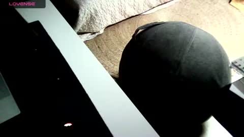 malebitch99999 online show from September 13, 5:03 pm