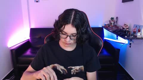 Snapshot of malik_harrison_ chatting on January 27, 2:35 pm Malik  online show from January 27, 2:35 pm