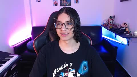 Snapshot of malik_harrison_ chatting on February 25, 2:22 pm Malik  online show from February 25, 2:22 pm