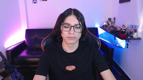 Snapshot of malik_harrison_ chatting on December 26, 3:10 pm Malik  online show from December 26, 3:10 pm