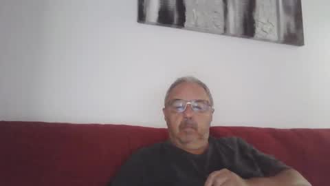 OLDMANFREE online show from January 4, 6:19 pm