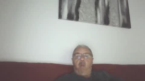 OLDMANFREE online show from January 3, 8:32 pm