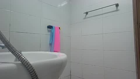 Snapshot of mankiminsuk chatting on October 31, 9:34 am mankiminsuk online show from October 31, 9:34 am