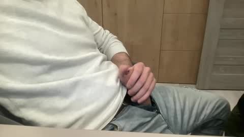 manynaaames online show from February 10, 5:30 pm