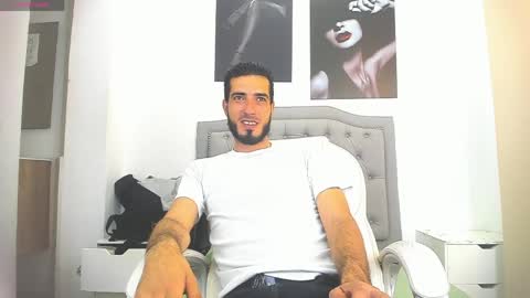 Marc Ruffalo online show from April 1, 2:14 pm