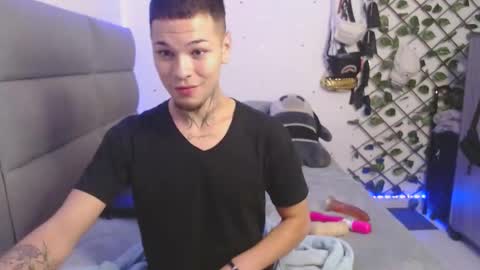 Snapshot of marcelo_m1lk chatting on October 25, 5:42 am marcelo_m1lk online show from October 25, 5:42 am