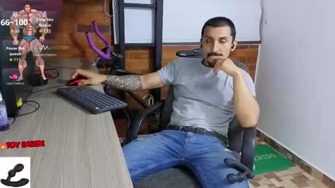 Snapshot of marckmuscle chatting on October 3, 3:22 am Marck  Independent model  online show from October 3, 3:22 am