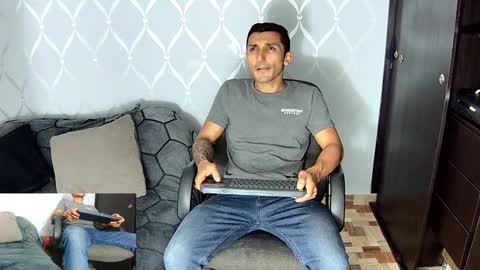 Snapshot of marckmuscle chatting on January 13, 2:07 am Marck  Independent model  online show from January 13, 2:07 am