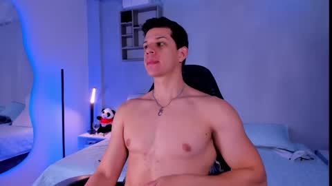 Marco Sullivan online show from December 3, 1:39 pm