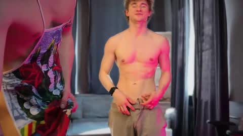 marcus_paradise online show from April 11, 12:09 pm