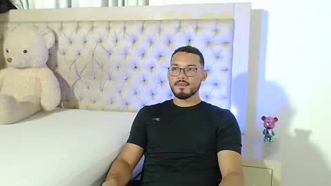 MARCUS online show from January 7, 1:32 am