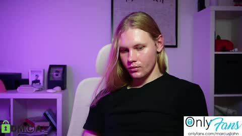 Snapshot of marcusjlahn chatting on October 24, 1:18 am marcusjlahn online show from October 24, 1:18 am