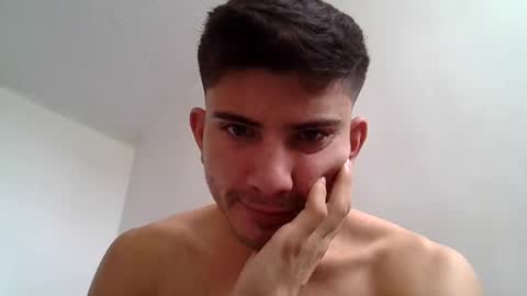 mariobrosss517470 online show from December 27, 3:49 pm