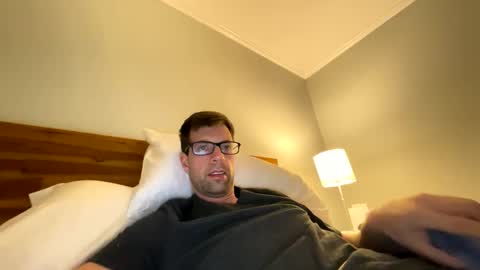 mark183843 online show from March 2, 2:40 am